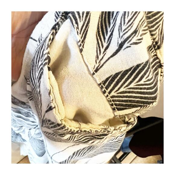 Tahari Palm Print Tropical Cropped Wide Leg 100% Linen Pants XL Black Ivory - Picture 5 of 9